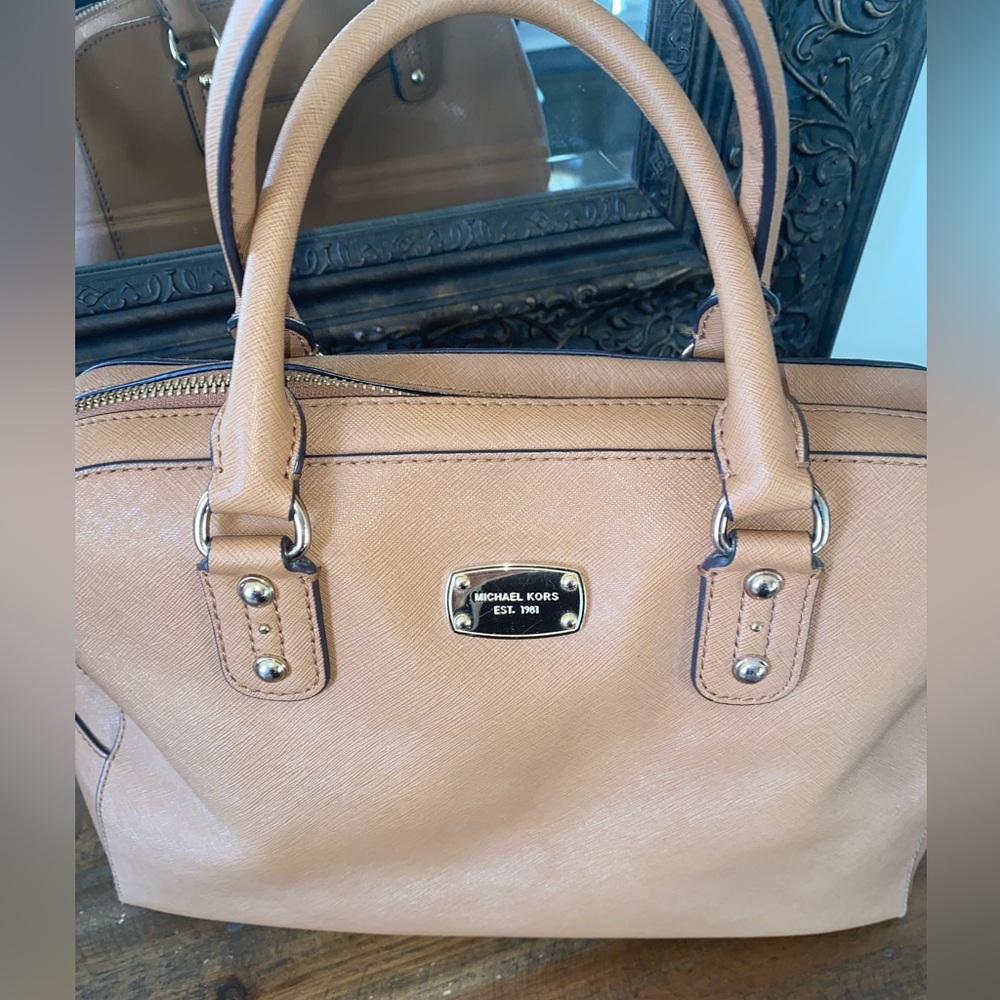 Micheal Kors Bag